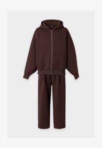 Неизбран, dark brown