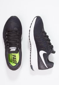 Nike Performance Chaussures de running sur route - black
