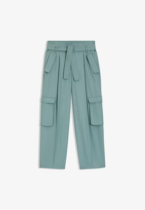 High-waisted lichtteal cargobroek met riem, met twee klepzakken op de dijen en twee schuine klepzakken vlak bij de heupen.