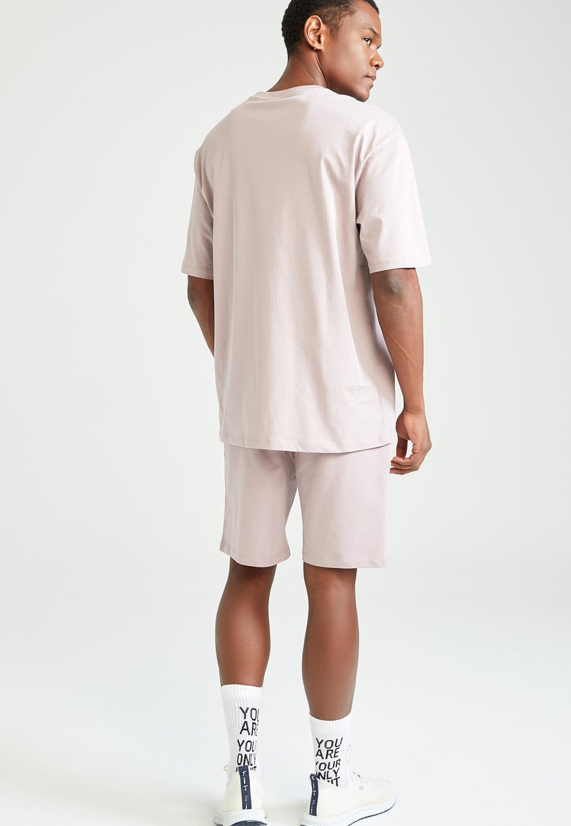 Herren Trainingsanzüge | DeFacto Jogginghose pink/rosa - XZ24409 Herren Trainingsanzüge | DeFacto Jogginghose pink/rosa - XZ24409