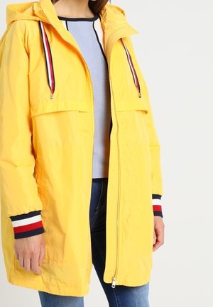 Parkas - yellow