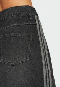 adidas Originals WIDE  - Jeans Relaxed Fit - black
