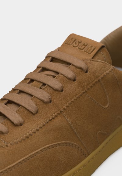 MSGM Baskets basses - beige