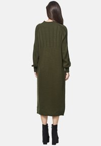 Elara Robe pull - khaki