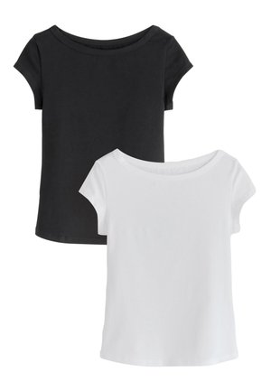 Deux t-shirts ajustés à manches courtes, un noir et un blanc, présentés sur un fond blanc.