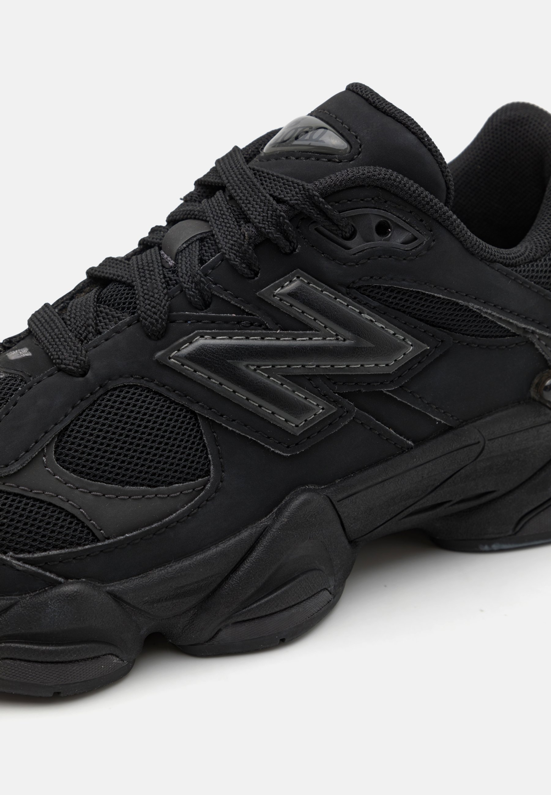 New Balance 9060 UNISEX - Sportbačiai - black/juoda - Zalando.lt