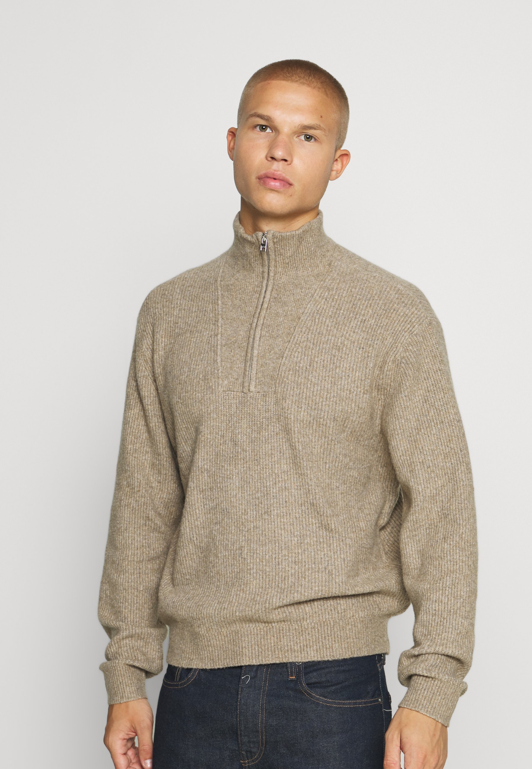 abercrombie and fitch quarter zip