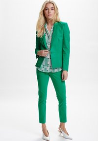 Não selecionado, pepper green