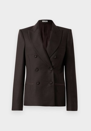 Blazer castanho de botão duplo com lapelas pontudas, dois bolsos frontais e botões escuros, feito de um tecido liso com um brilho subtil.