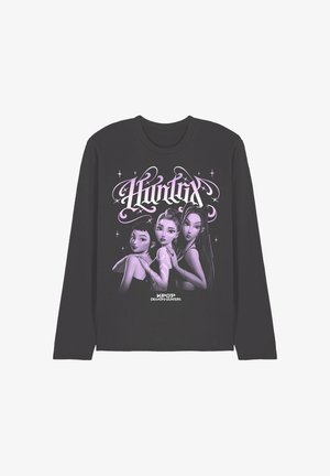 Schwarzes Langarmshirt mit violettem Motiv von drei stilisierten Frauen, darüber der Schriftzug „Huntix“ und darunter der Schriftzug „KPOP Demon Hunters“.