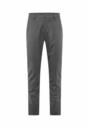 Grijze tapered broek gemaakt van een zachte, gladde stof, met een platte voorkant en twee zijzakken. Geen zichtbare hardwaredetails.