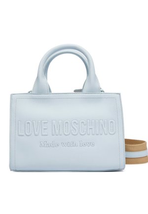 Sac à main Love Moschino bleu clair avec poignées supérieures, logo embossé « Made with love » et bandoulière beige amovible.