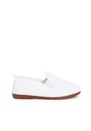 Pisamonas, Slip-ons - blanco