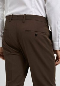 Mango Stoffhose - brown