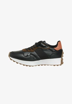 Queen Helena High heels online kopen | Gratis verzending voor de meeste Queen Helena High heels online kopen | Gratis verzending voor de meeste