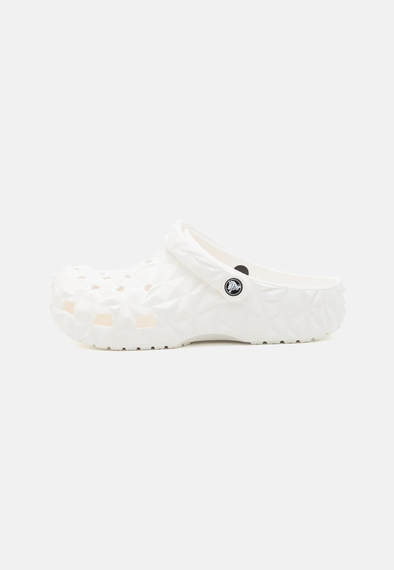 Crocs CLASSIC GEOMETRIC UNISEX - Baseino šlepetės - white