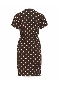 Braunes knielanges Kleid mit weißen Punkten, kurzen Ärmeln und passendem Gürtel in der Taille, Rückansicht.