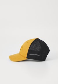 Under Armour PROJECT ROCK TRUCKER UNISEX - Sapka - yellow ochre/black