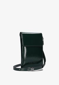 Unselected, river forest