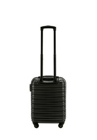 Valise rigide noire avec des rainures verticales, poignée télescopique et quatre roues pour la mobilité. Texture lisse avec un design élégant.