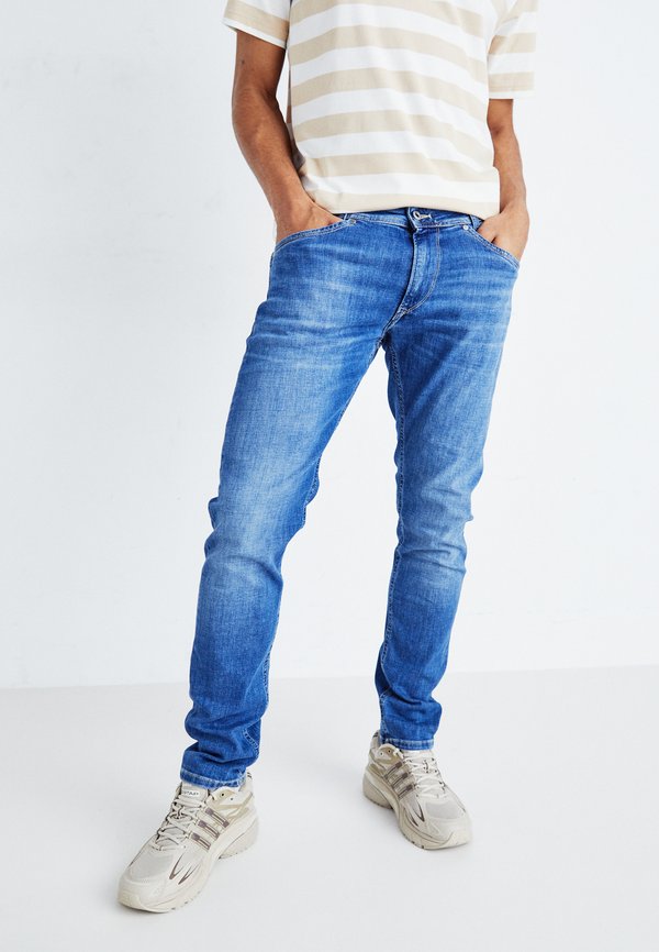 TAPERED JEANS - Straight leg jeans - 000denim