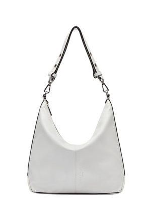 Biała skórzana torba hobo o miękkiej fakturze, z czarnymi akcentami, w zaokrąglonym kształcie oraz odpinanym paskiem z akcentami srebrnymi.