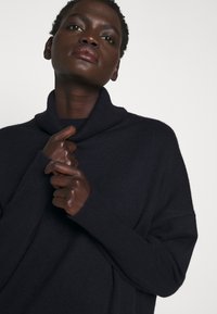 CHINTI & PARKER THE RELAXED - Pullover - navy