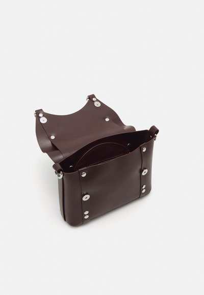 Vivienne Westwood KIM CROSSBODY - Taška s příčným popruhem - brown