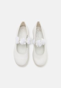Primigi Ballerina med reim - white