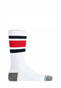 Weißer Socke mit horizontalen schwarzen und roten Streifen. Verfügt über eine graue Ferse und Spitze. Hergestellt aus einem dehnbaren, gerippten Strickmaterial.