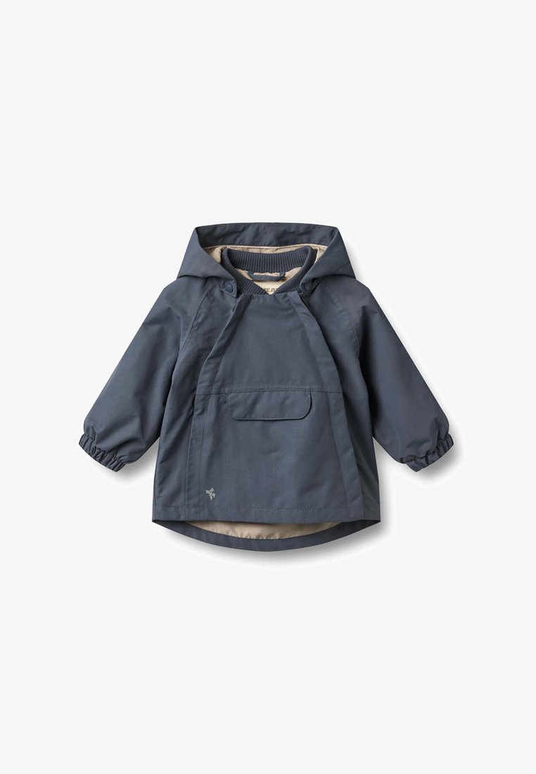 Imperméable bleu marine pour tout-petit avec capuche, rabat de poche avant, poignets élastiques et doublure beige, présenté à plat sur fond blanc.