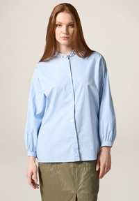 Amanda Laberynth Blouse in Azzurro main image 1