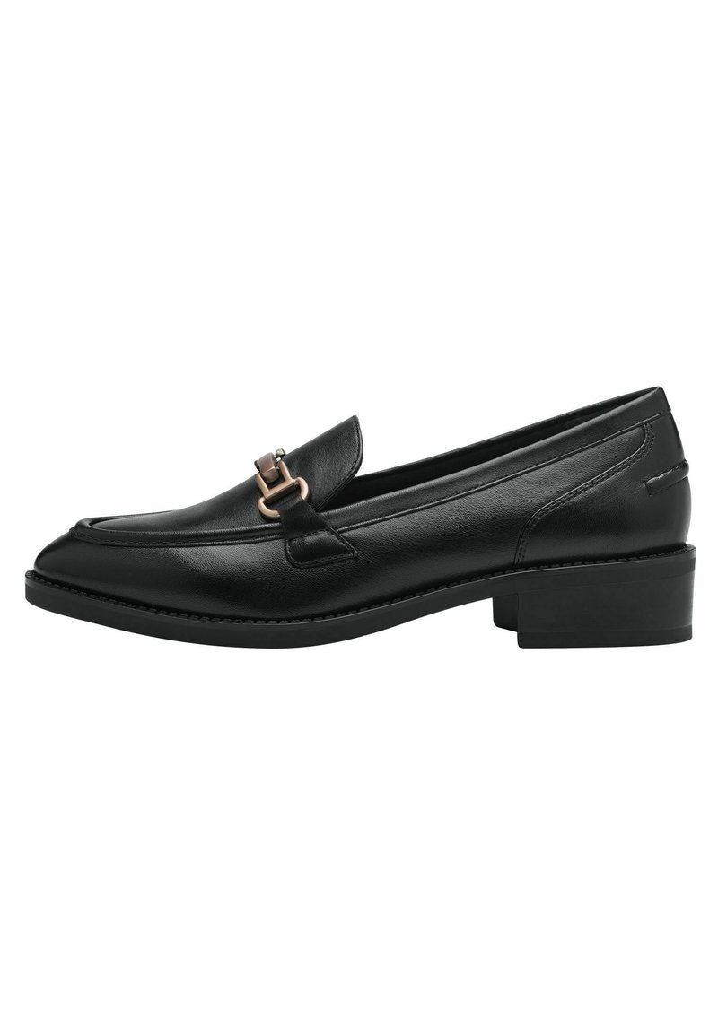 Mocassin en cuir noir avec talon bloc bas et détail décoratif en métal en forme de mors de cheval sur le dessus, vue latérale sur fond blanc.
