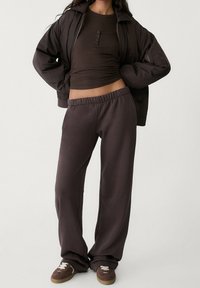 Stradivarius Trainingsbroek - brown