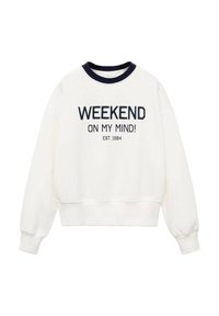 Felpa bianca con colletto e polsini a coste blu navy. Presenta una scritta in bold "WEEKEND ON MY MIND!" con "EST. 1984" sotto. Tessuto dalla texture liscia.