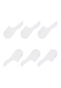 Sett med seks gjennomsiktige, lavskårne fotfôr laget av et glatt, elastisk materiale. Hver av dem har en ergonomisk utforming for komfortabelt bruk.