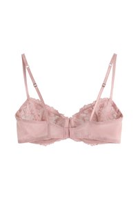 Vaalea vaaleanpunainen pitsi bralette, jossa on kukkakuosi, säädettävät hihnat ja sileä satiininen vyötärö, jossa on pieni nauha keskellä.