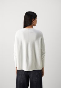 DRYKORN MIMAS - Strickpullover - white