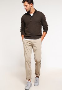 Barbour Trui - olive