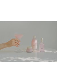 aromatica REVIVING ROSE INFUSION CREAM - Dagkräm