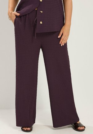 Yours Clothing, PLUS SIZE WIDE LEG TROUSERS - Stoffhose - dark purple