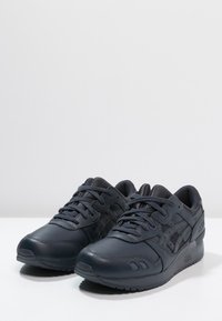 ASICS SportStyle Sneakers - blue