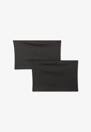 Due copripiumini neri rettangolari realizzati in tessuto liscio, con un design senza cuciture e senza motivi o dettagli hardware visibili.
