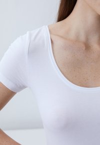 Anna Field 5 PACK - Jednoduché tričko - white