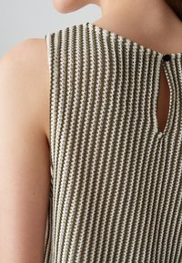 OPUS REGULAR FIT CROCHET - Top - olive leaf
