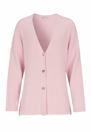 Zacht roze gebreide cardigan met lange mouwen, diepe V-hals en drie patroonknopen aan de voorkant.