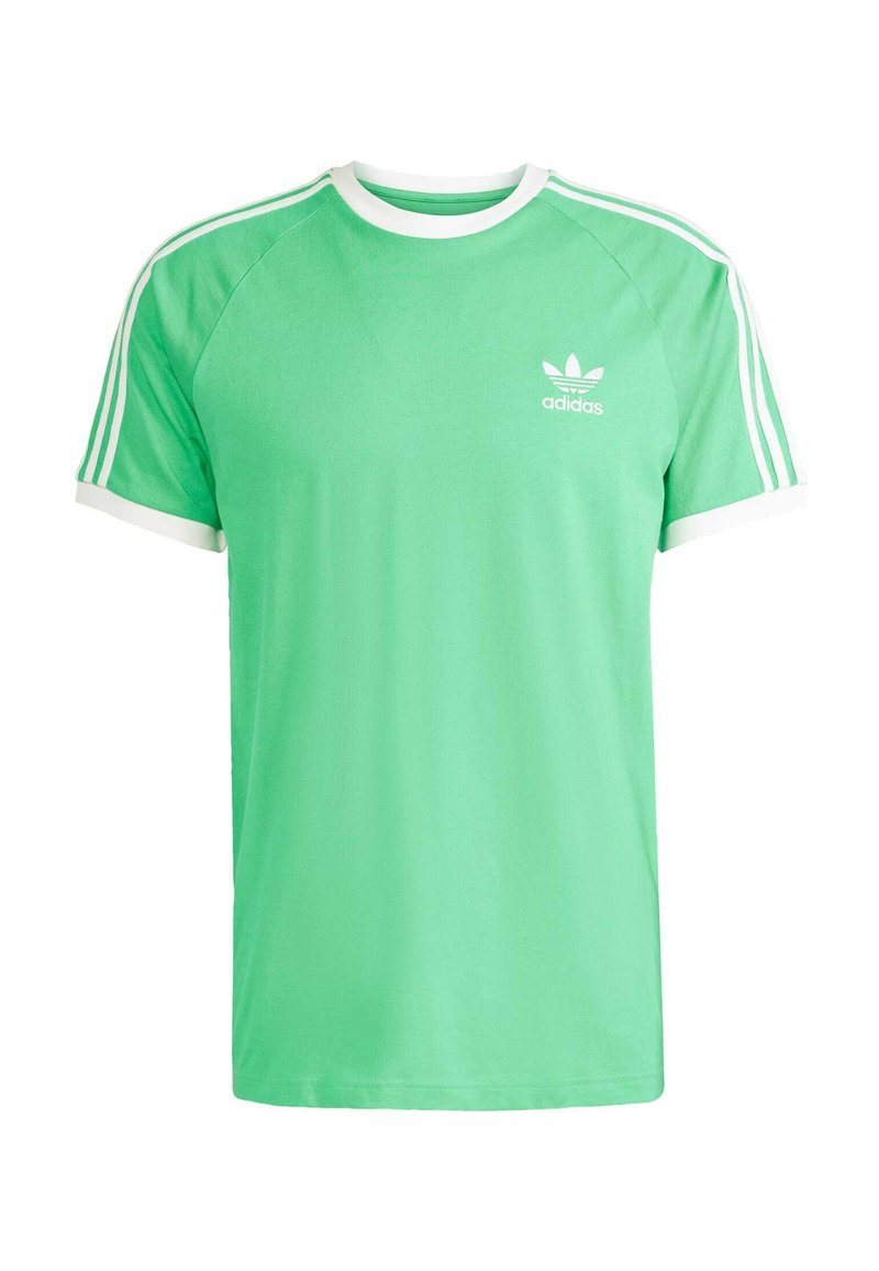 Camiseta verde menta con ribete blanco, con mangas cortas y tres rayas blancas en cada hombro. Logo de Adidas en blanco en el pecho.