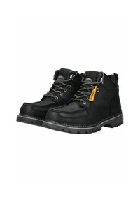 Bottes de randonnée noires avec tige en cuir, capuchon renforcé, œillets en métal et semelle en caoutchouc épaisse ; présente des coutures contrastées et une étiquette de logo.