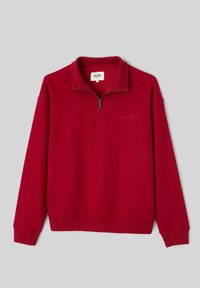 Sweat-shirt à col montant zippé au quart, de couleur rouge, avec poignets et ourlet côtelés, et un détail de texte brodé sur le devant. Confectionné dans un tissu doux.