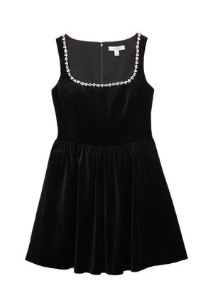 Robe en velours noir avec un corsage ajusté et une jupe évasée, présentant un décolleté carré orné d'appliqués floraux transparents.